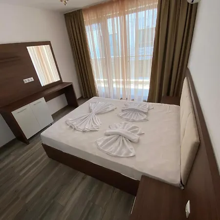 Apartments Pomorie * Ahyolu