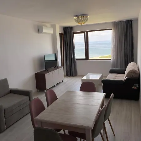 Apartments Pomorie *