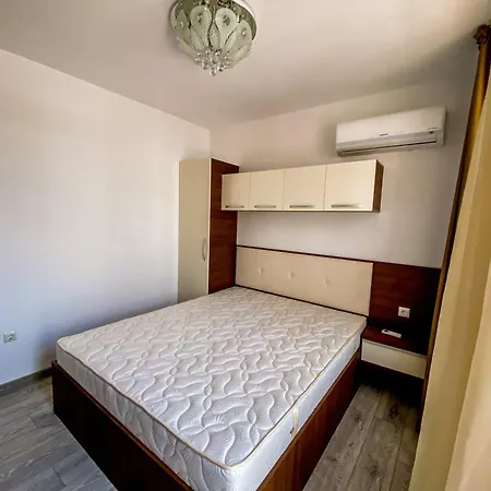Apartments Pomorie 아파트 *