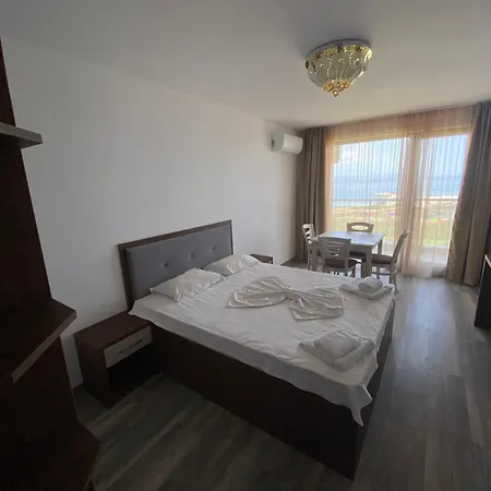 Apartments Pomorie *