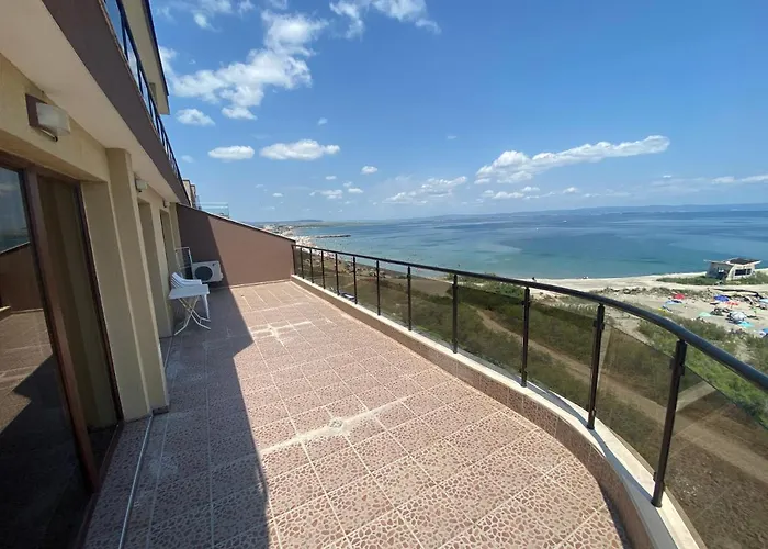 Apartments Pomorie *